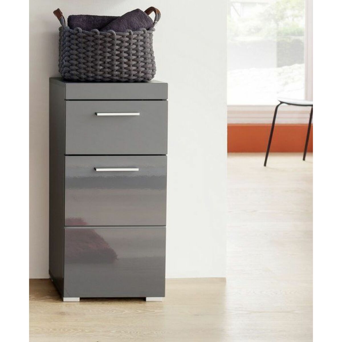 Mueble auxiliar gris con puerta y cajón, 37 x 31 x 79 cm — imagen 2