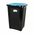 Cubo de basura de plástico azul y negro, 44 litros