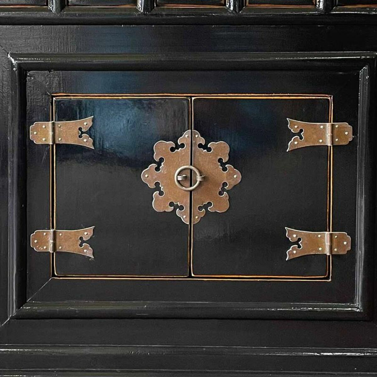 Aparador artesanal negro de madera de olmo, 32 x 98 x 55 cm — imagen 5