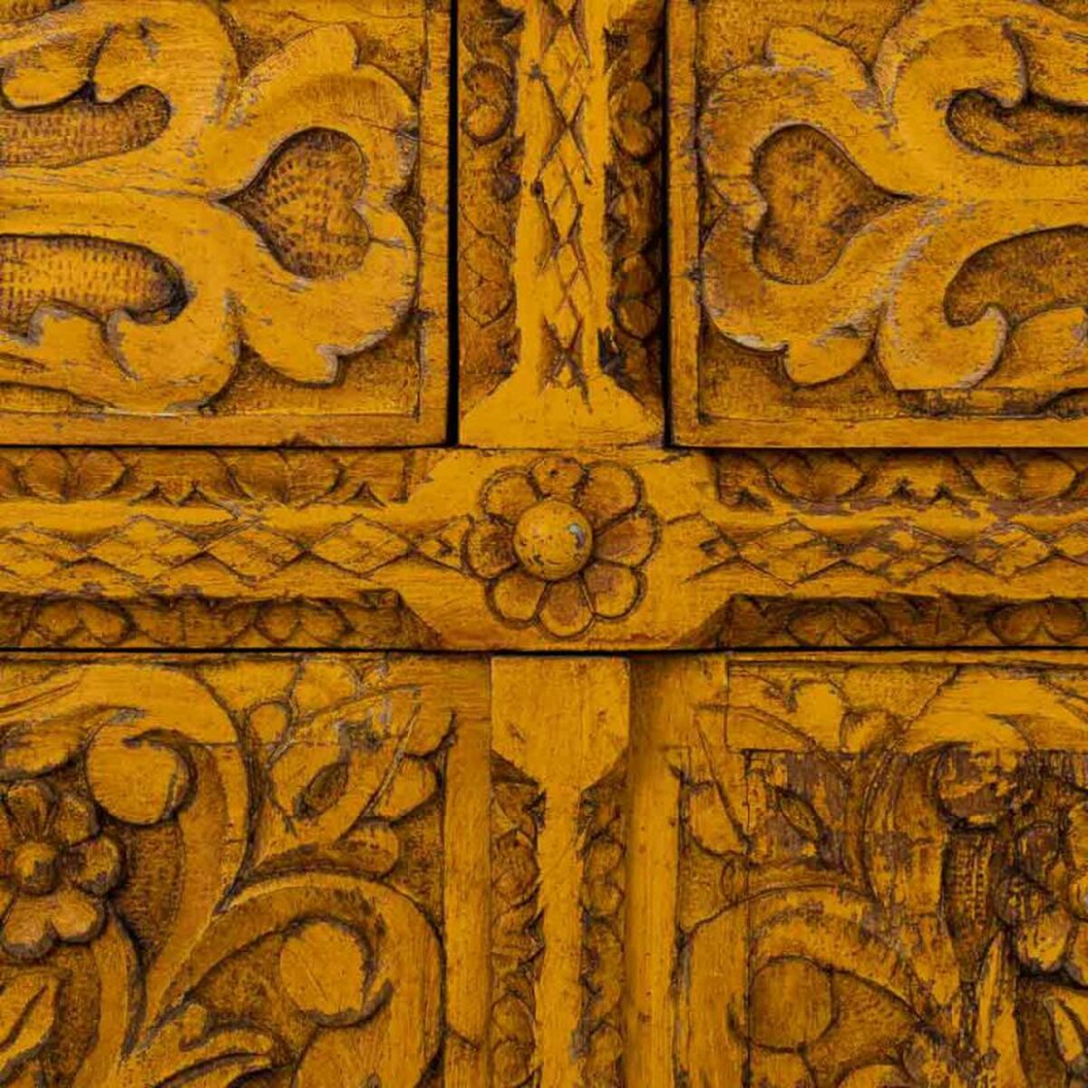 Aparador artesanal de hierro y madera de mango, amarillo — imagen 9