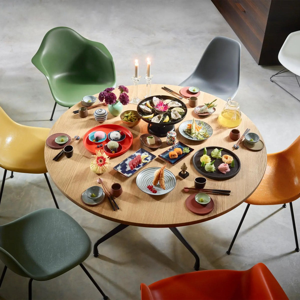 Vitra Eames Segmented Dining Table