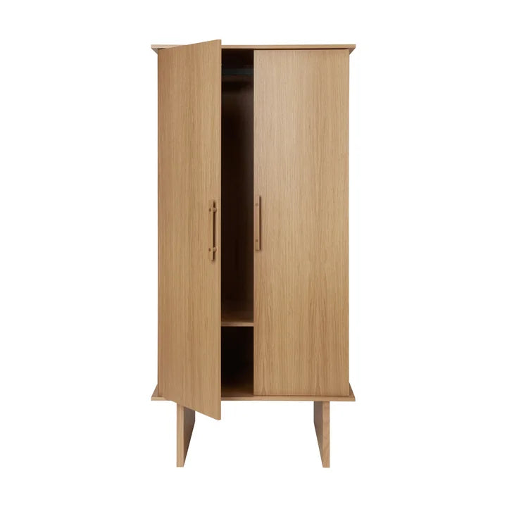 Ferm Living Stilt Kleiderschrank