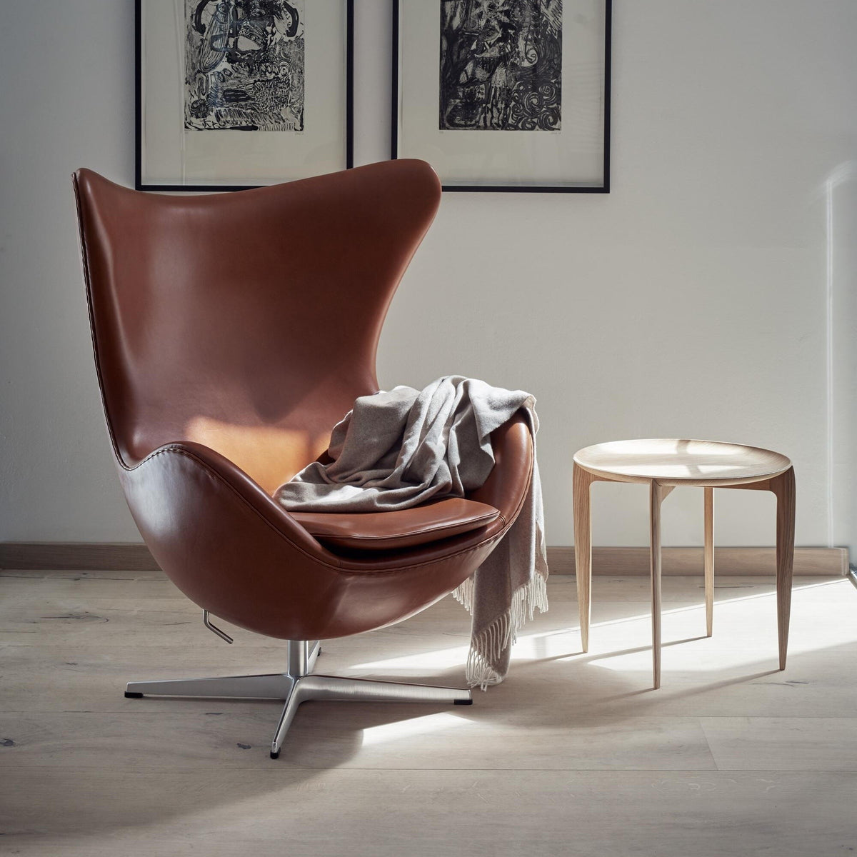 Fritz Hansen Aktion Egg Chair/Das Ei™ Sessel + Hocker Leder
