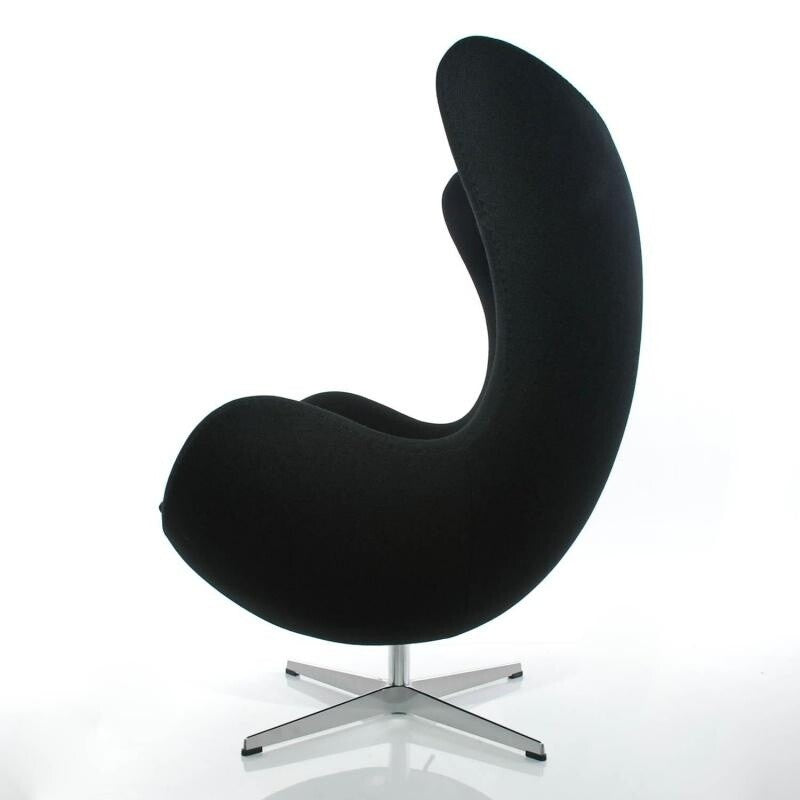 Fritz Hansen Aktion Egg Chair/Das Ei™ Sessel + Hocker Stoff
