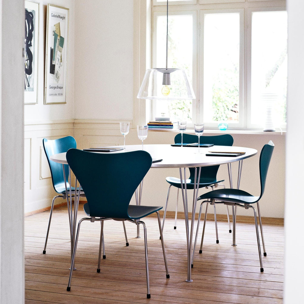 Fritz Hansen B611 Super-elliptischer Tisch 135x90x72cm