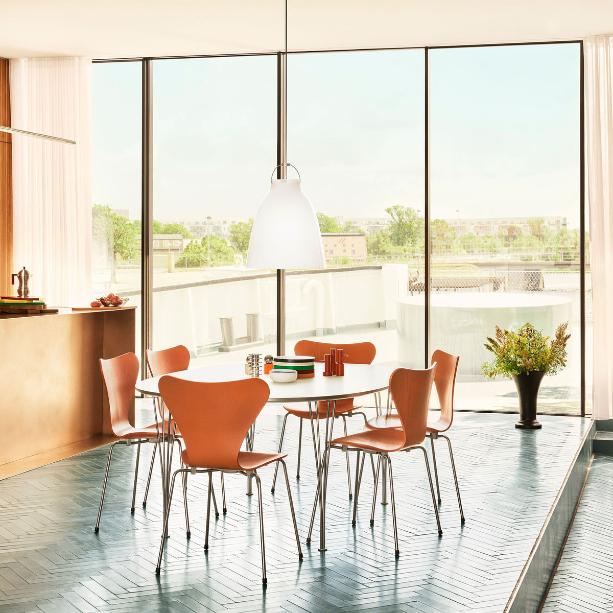 Fritz Hansen B613 Super-elliptischer Tisch 180x120x72cm