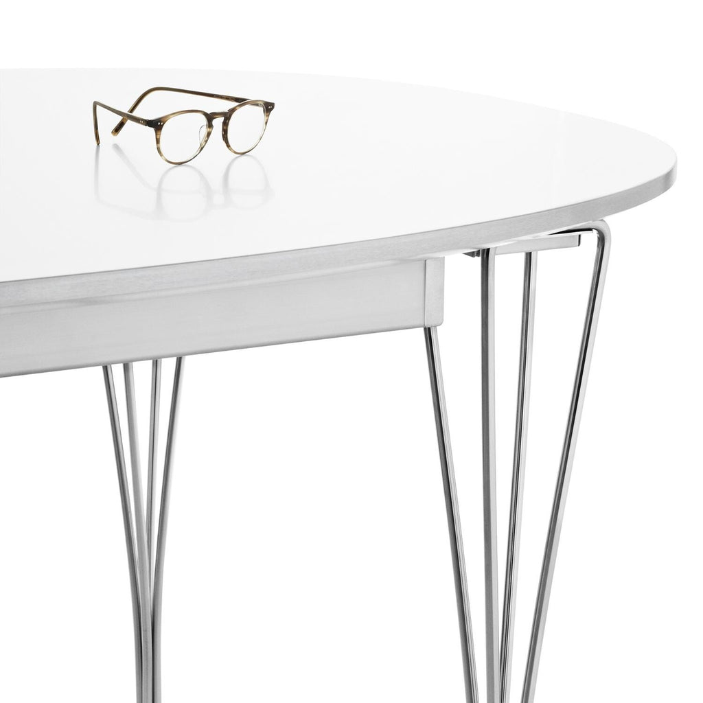 Fritz Hansen B619 Super-elliptischer Tisch Laminat ausziehbar