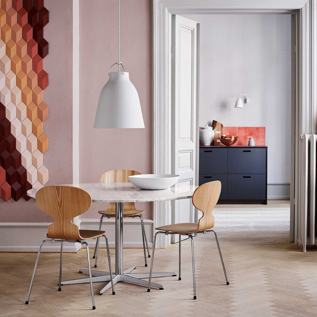 Fritz Hansen Die Ameise™ Stuhl Naturfurnier