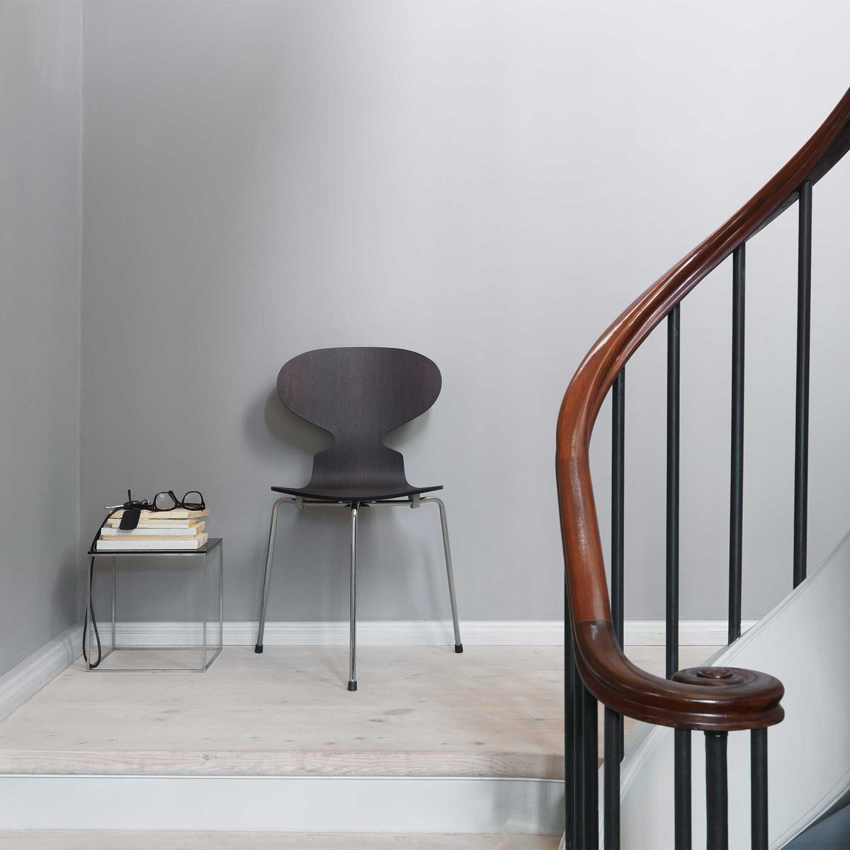 Fritz Hansen Die Ameise™ Stuhl Naturfurnier