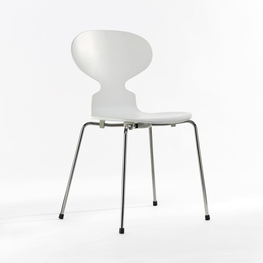Fritz Hansen Die Ameise™ Stuhl gefärbte Esche