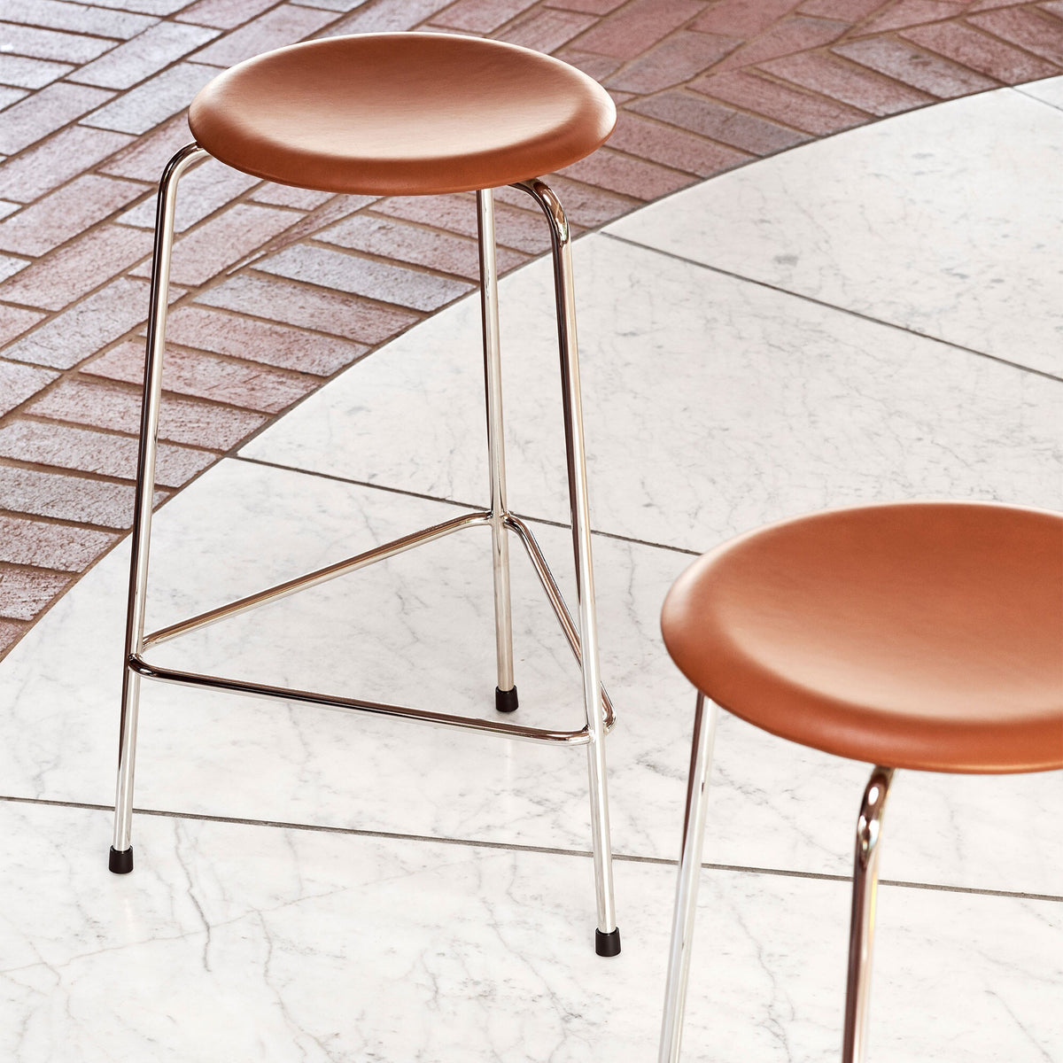Fritz Hansen Dot™ Barhocker