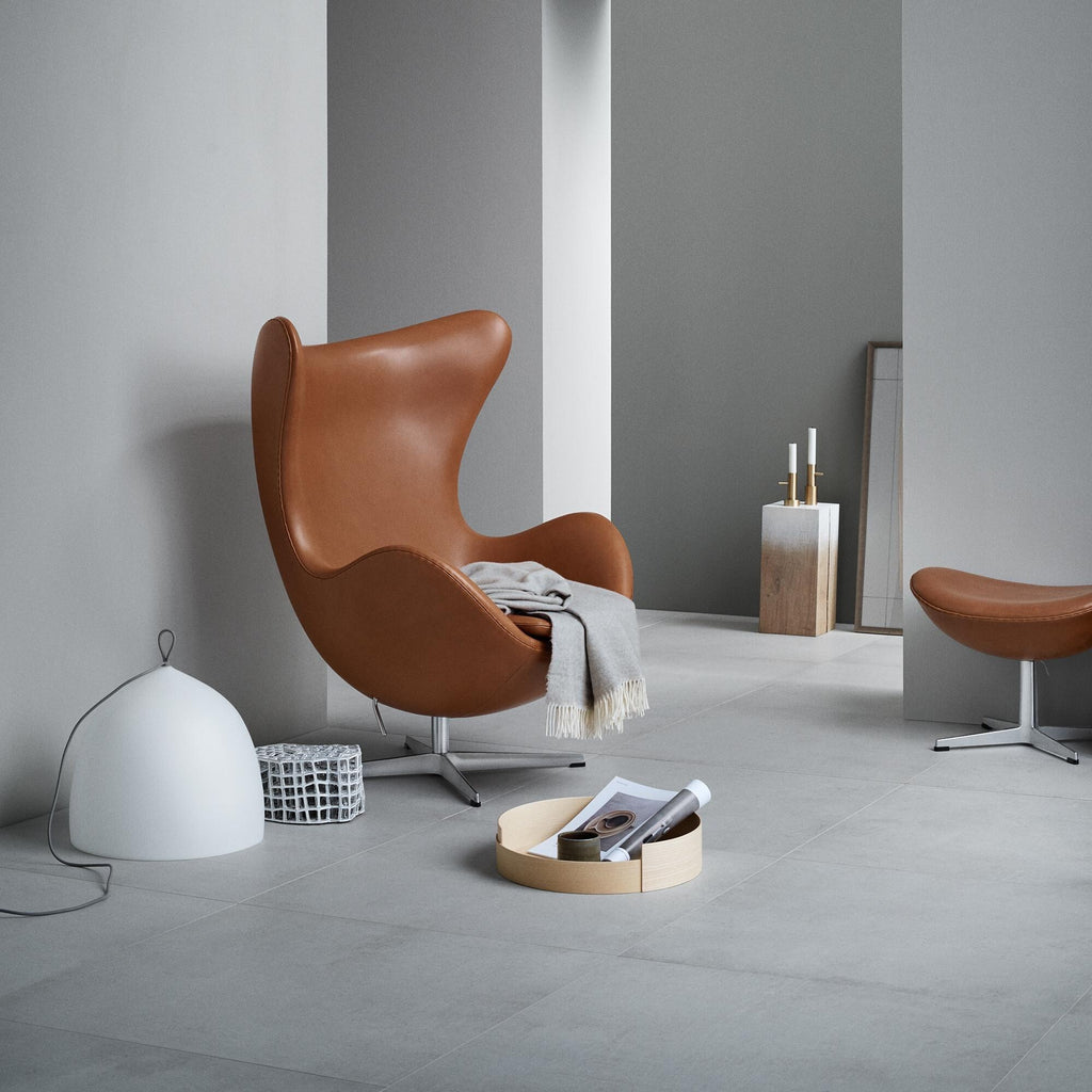 Fritz Hansen Egg/Das Ei™ Fußhocker Leder
