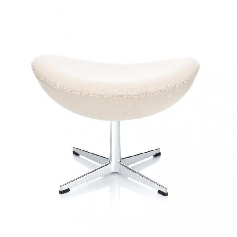 Fritz Hansen Egg/Das Ei™ Fußhocker Stoff