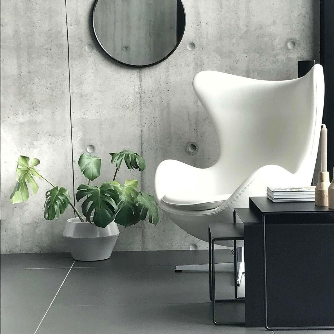 Fritz Hansen Egg/ Das Ei™ Loungesessel Leder