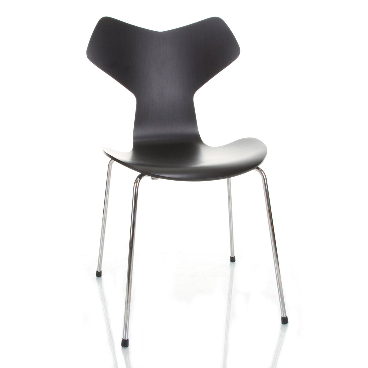 Fritz Hansen Grand Prix™ Stuhl gefärbte Esche