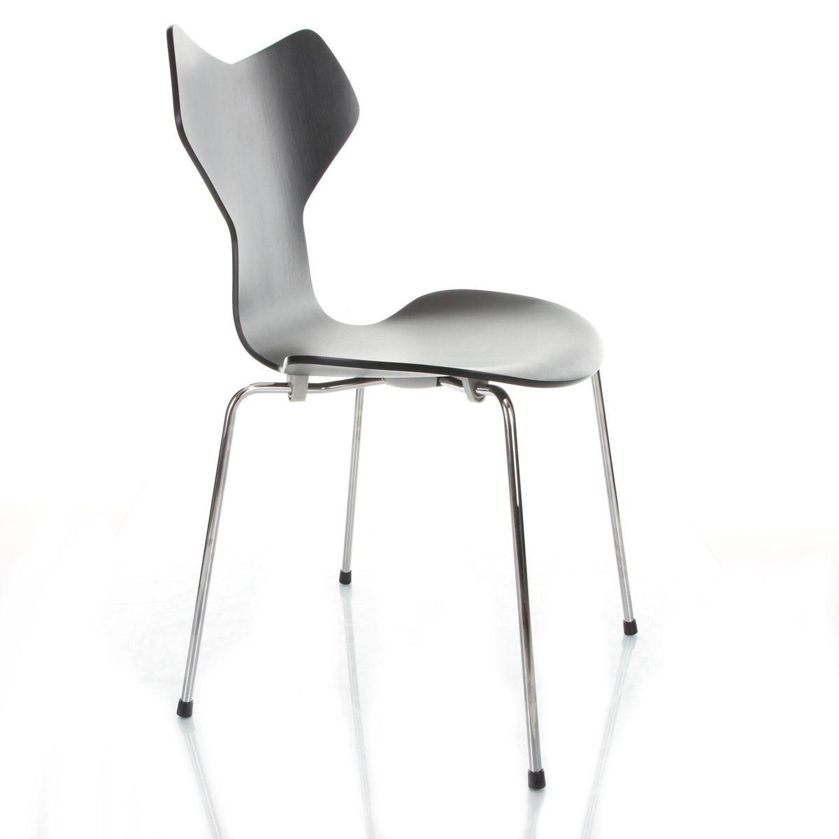 Fritz Hansen Grand Prix™ Stuhl gefärbte Esche