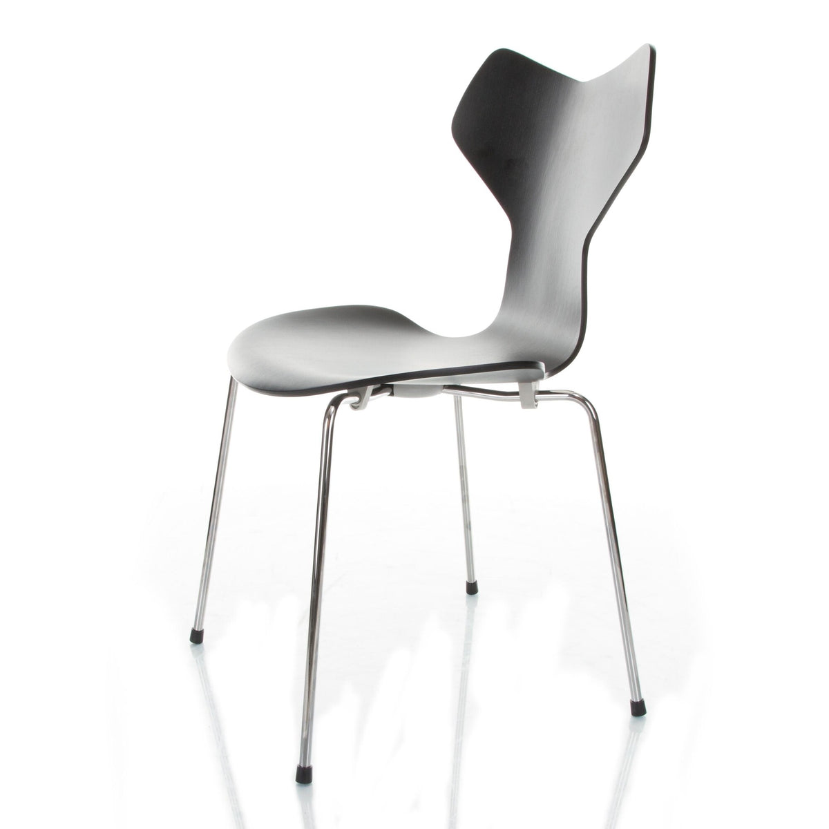 Fritz Hansen Grand Prix™ Stuhl gefärbte Esche