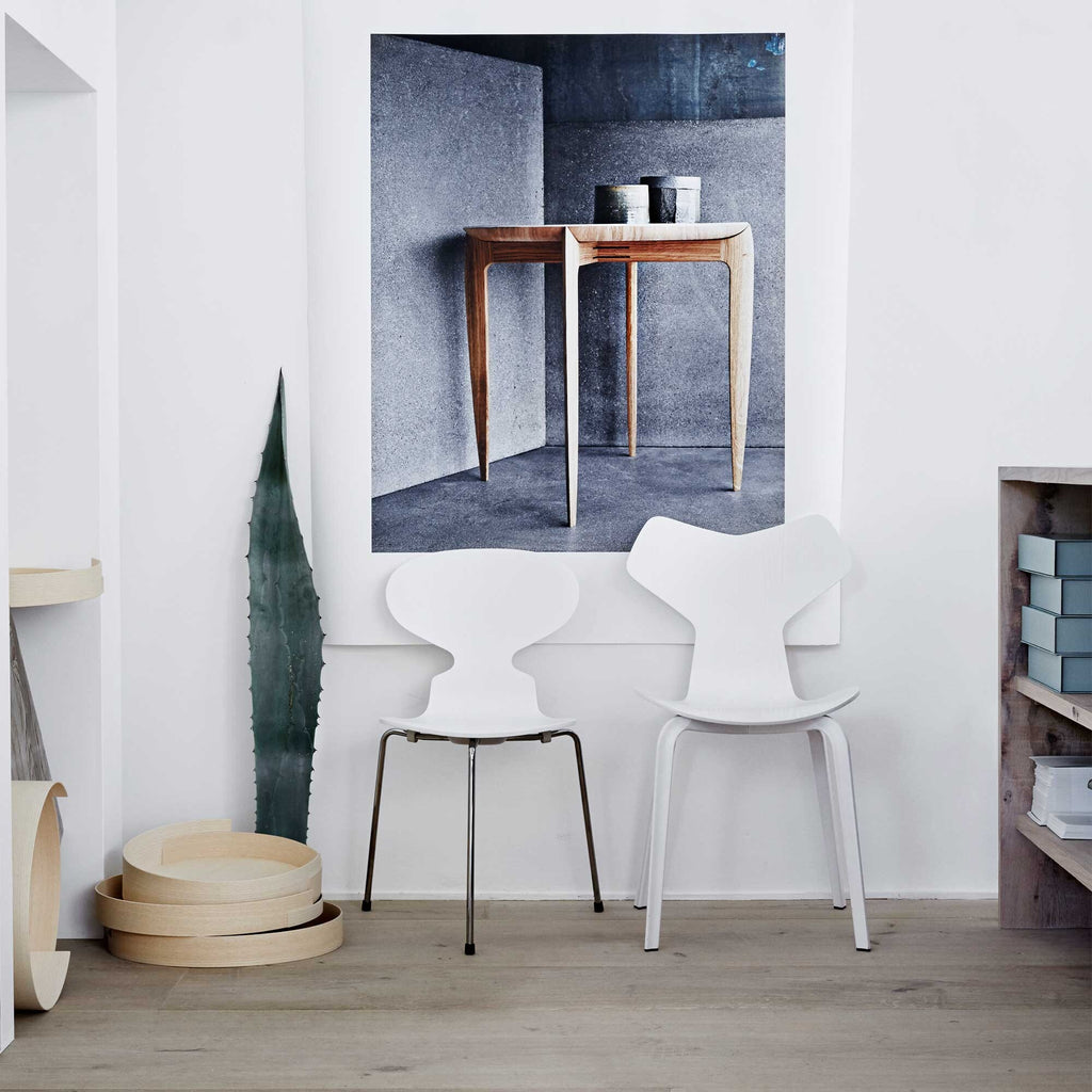 Fritz Hansen Grand Prix™ Stuhl mit Holzgestell