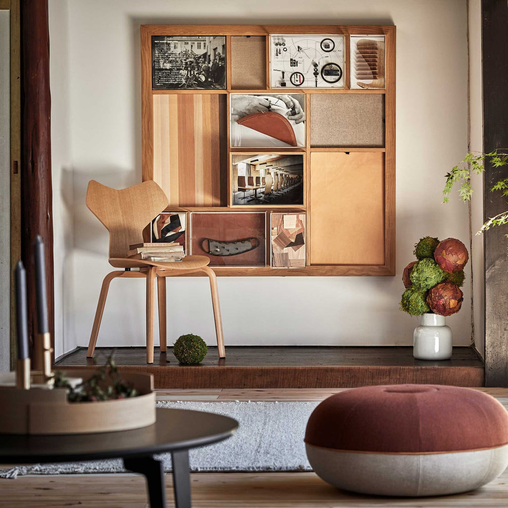 Fritz Hansen Grand Prix™ Stuhl mit Holzgestell