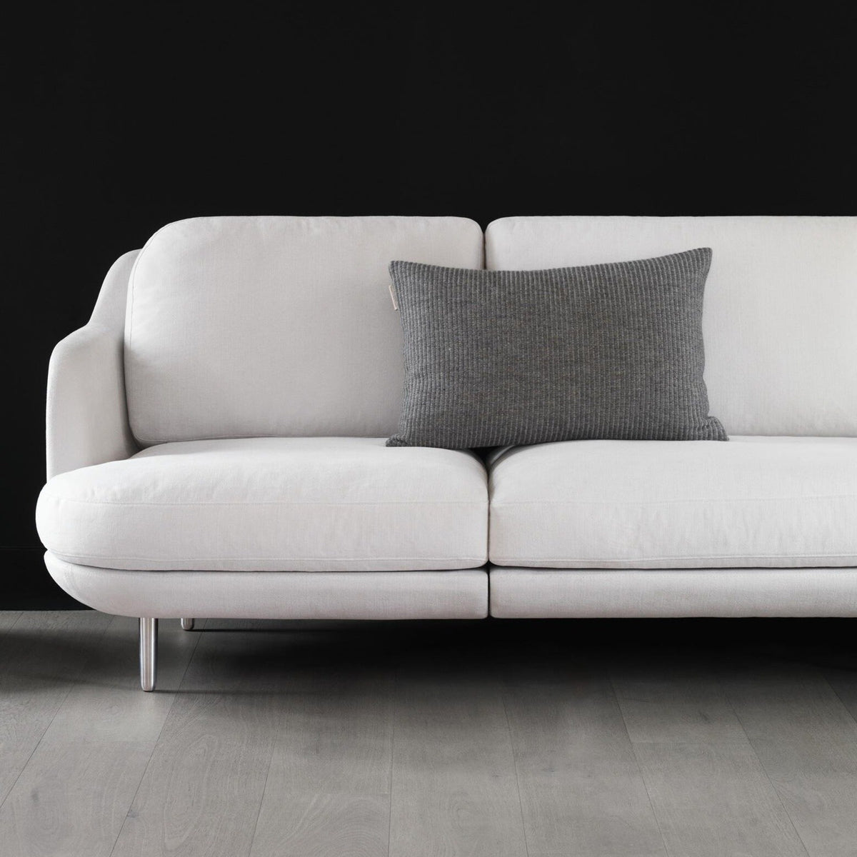 Fritz Hansen Lune™ JH200 2-Sitzer Sofa Füße Aluminium