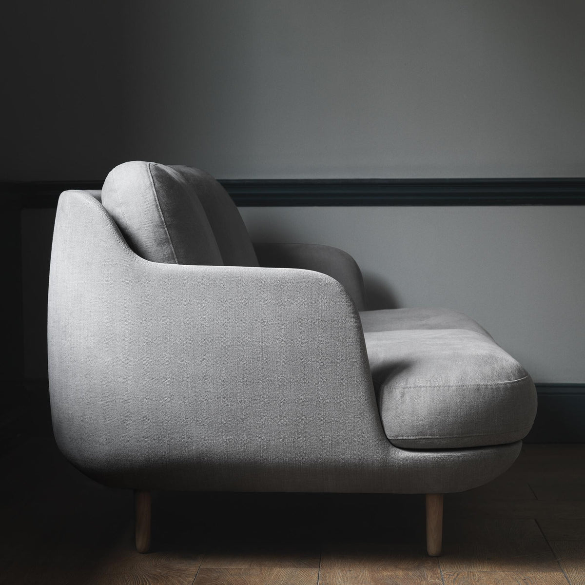 Fritz Hansen Lune™ JH200 2-Sitzer Sofa Füße Aluminium