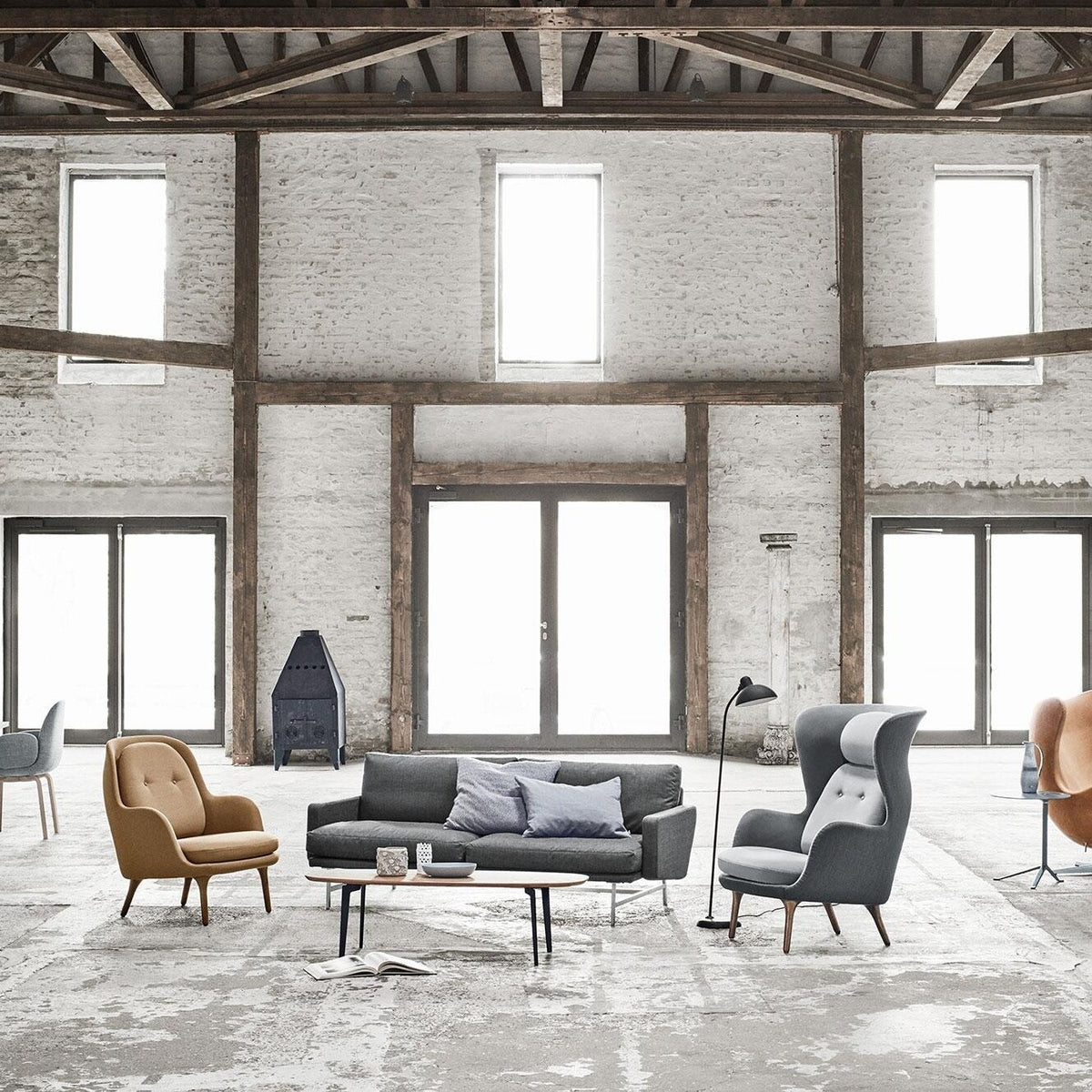 Fritz Hansen Ro™ JH1 Ohrensessel Stoff Füße aus Aluminium