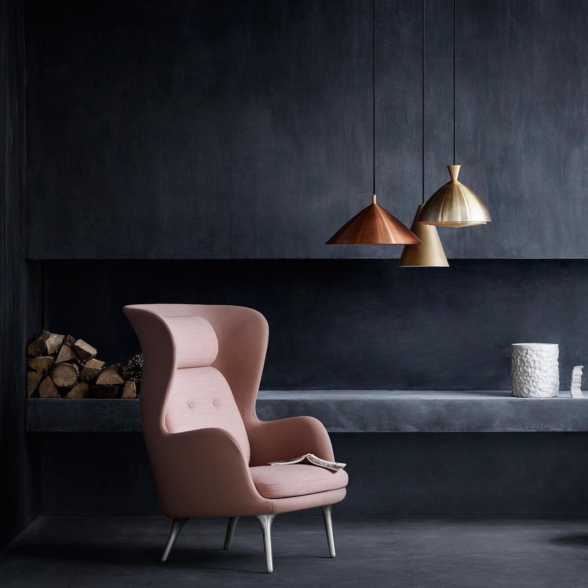 Fritz Hansen Ro™ JH1 Ohrensessel Stoff Füße aus Aluminium