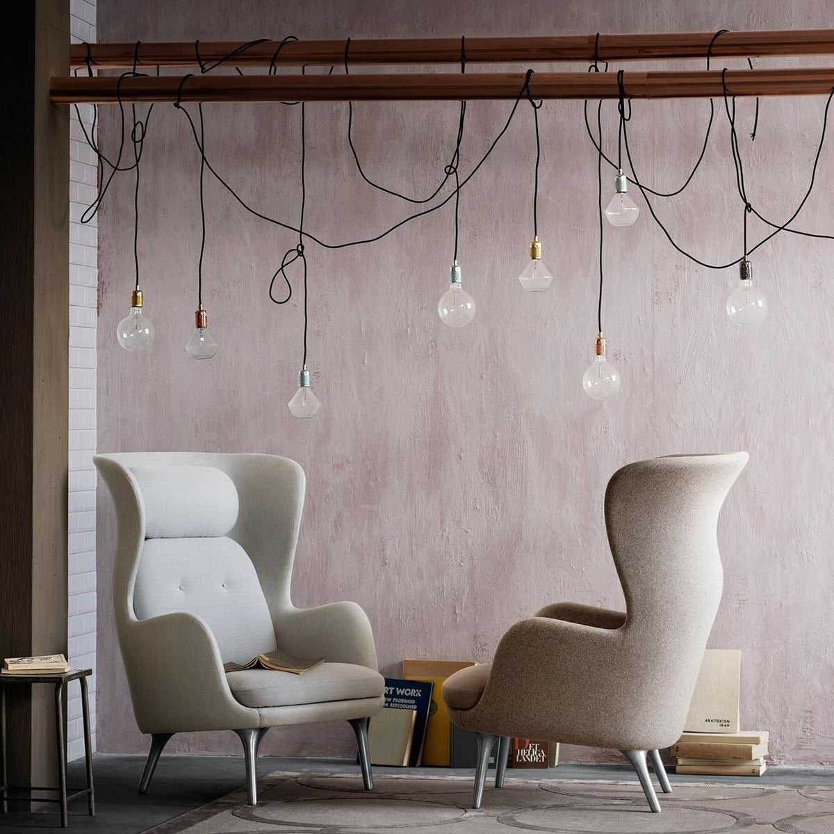 Fritz Hansen Ro™ JH1 Ohrensessel Stoff Füße aus Aluminium