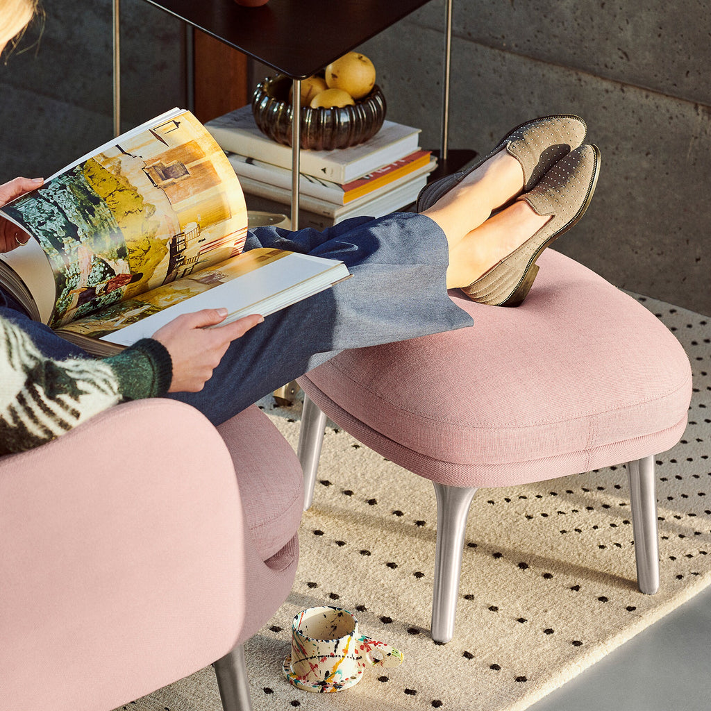 Fritz Hansen Ro™ JH11 Fußhocker Stoff Füße aus Aluminium
