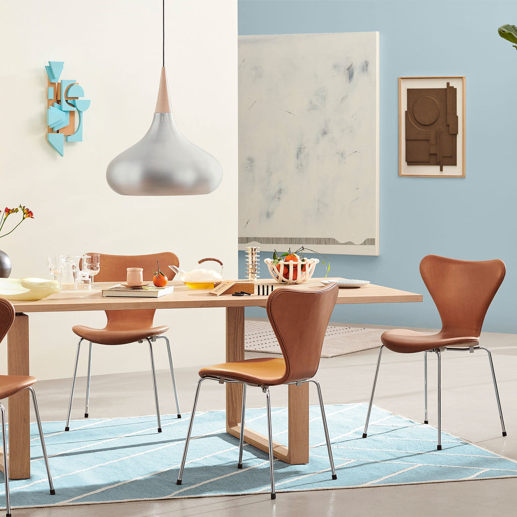 Fritz Hansen Serie 7™ Stuhl Leder vollgepolstert
