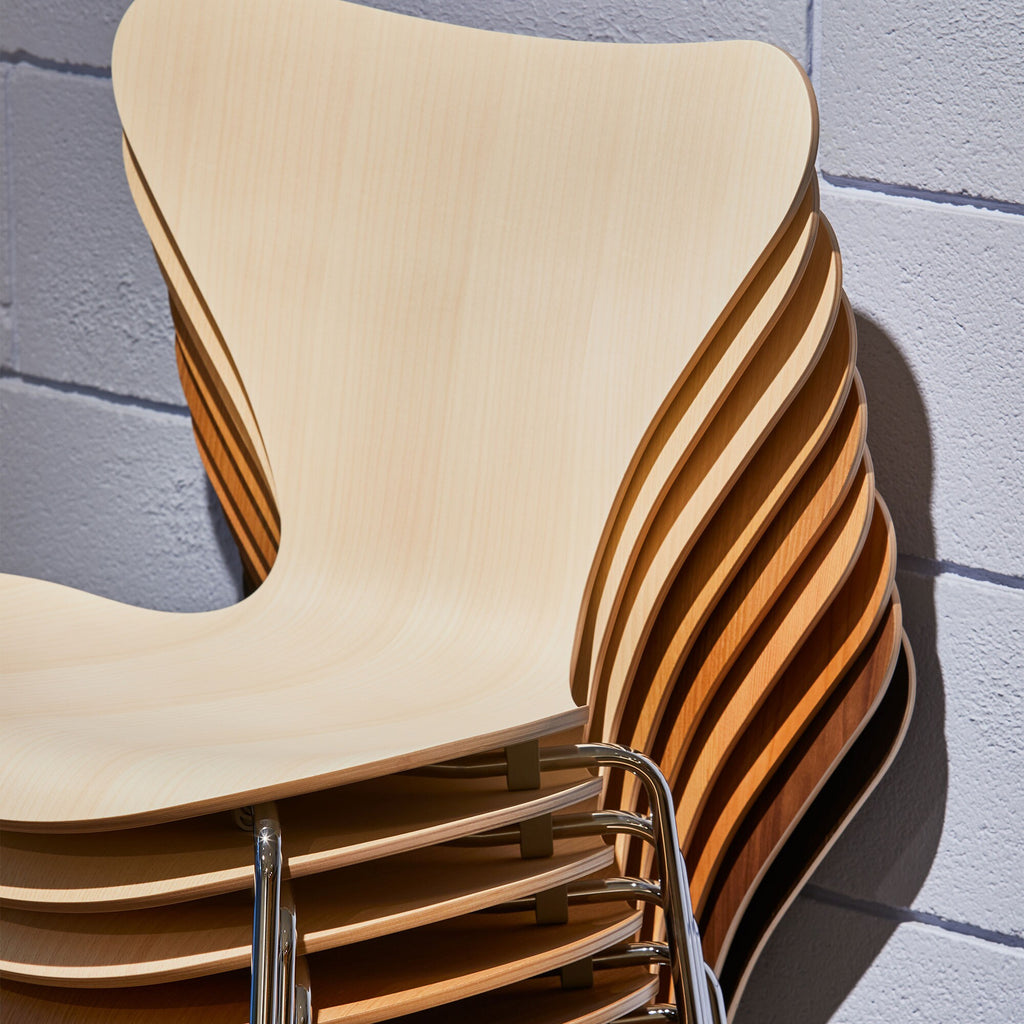 Fritz Hansen Serie 7™ Stuhl Naturfurnier