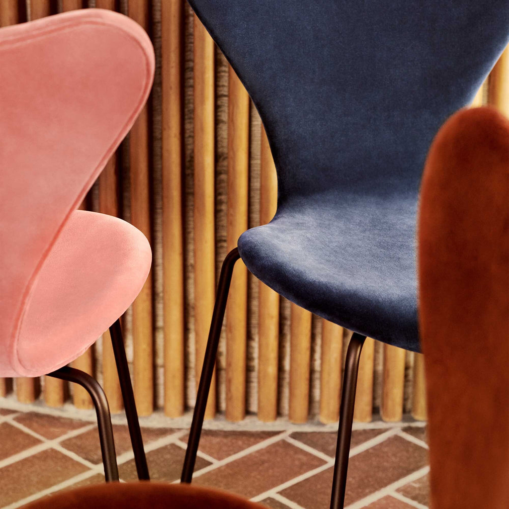 Fritz Hansen Serie 7™ Stuhl Samt