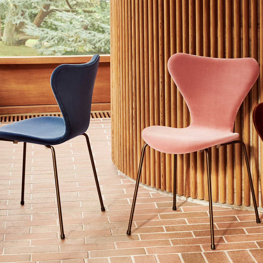 Fritz Hansen Serie 7™ Stuhl Samt