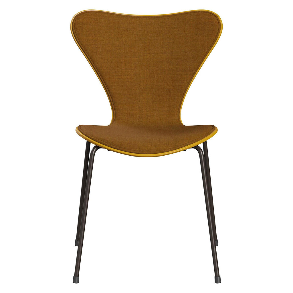 Fritz Hansen Serie 7™ Stuhl Vorne gepolstert Braun Bronze
