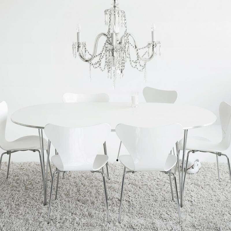Fritz Hansen Serie 7™ Stuhl gefärbte Esche Gestell Verchromt