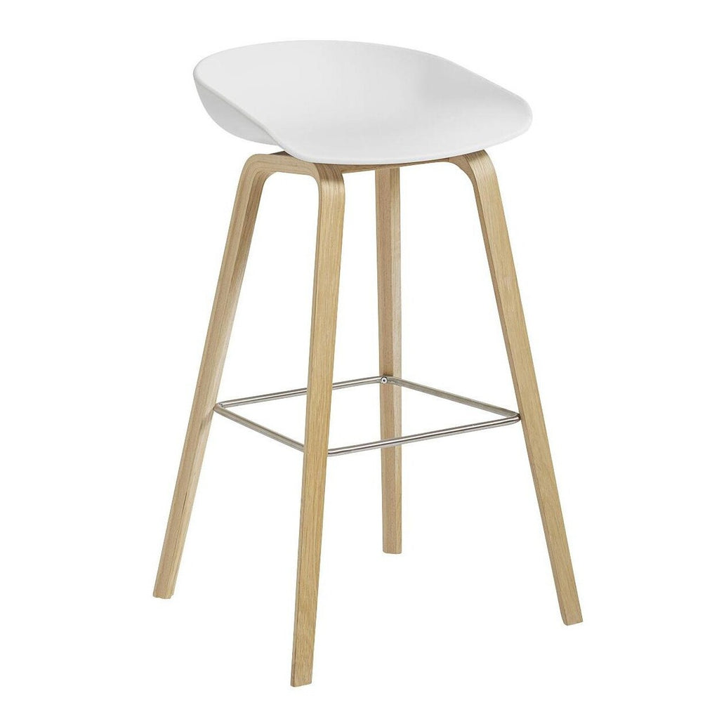 HAY About A Stool AAS 32 2.0 Barhocker hoch Eiche lackiert