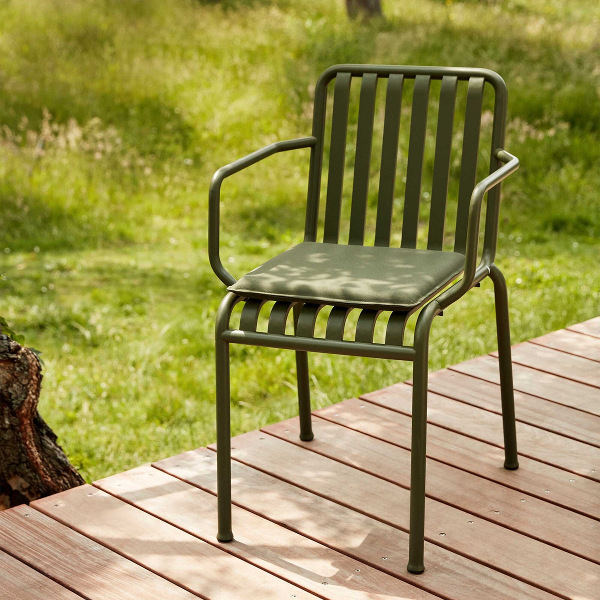 HAY Palissade Gartenset Dining Bank + 2 Armchairs