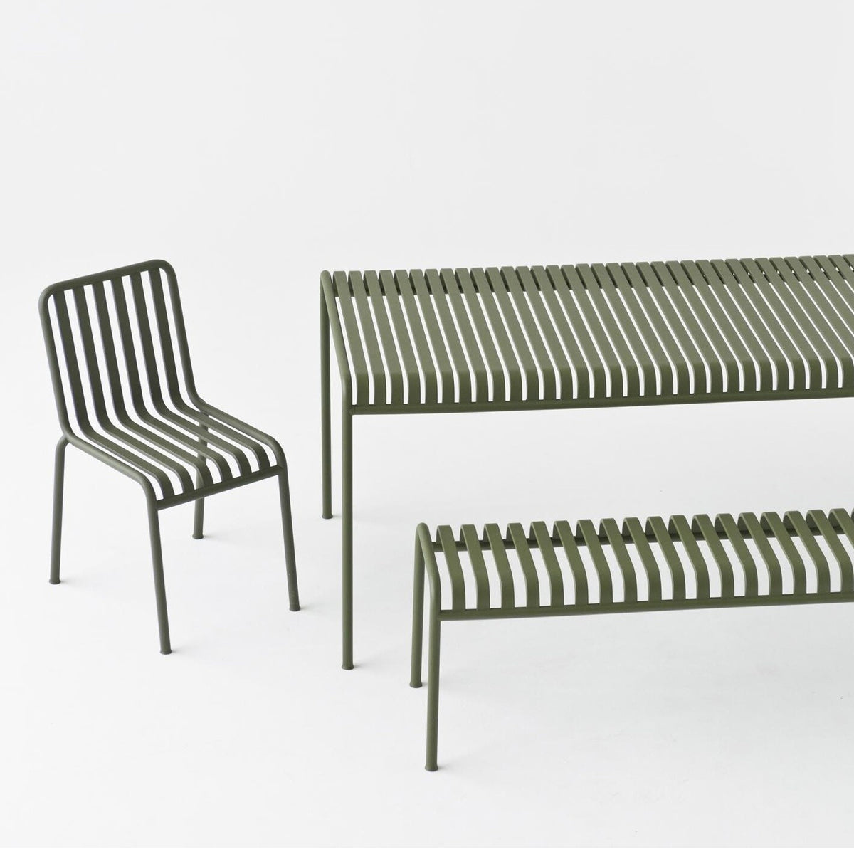 HAY Palissade Gartenset Tisch + 4 Dining Gartenarmlehnstühle