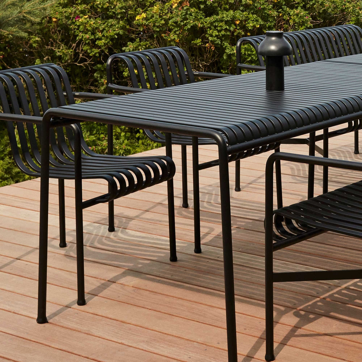HAY Palissade Gartenset Tisch + Dining Bank