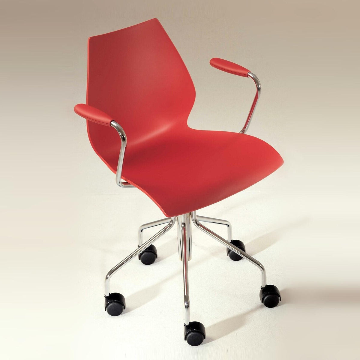 Kartell Maui Bürostuhl mit Armlehnen