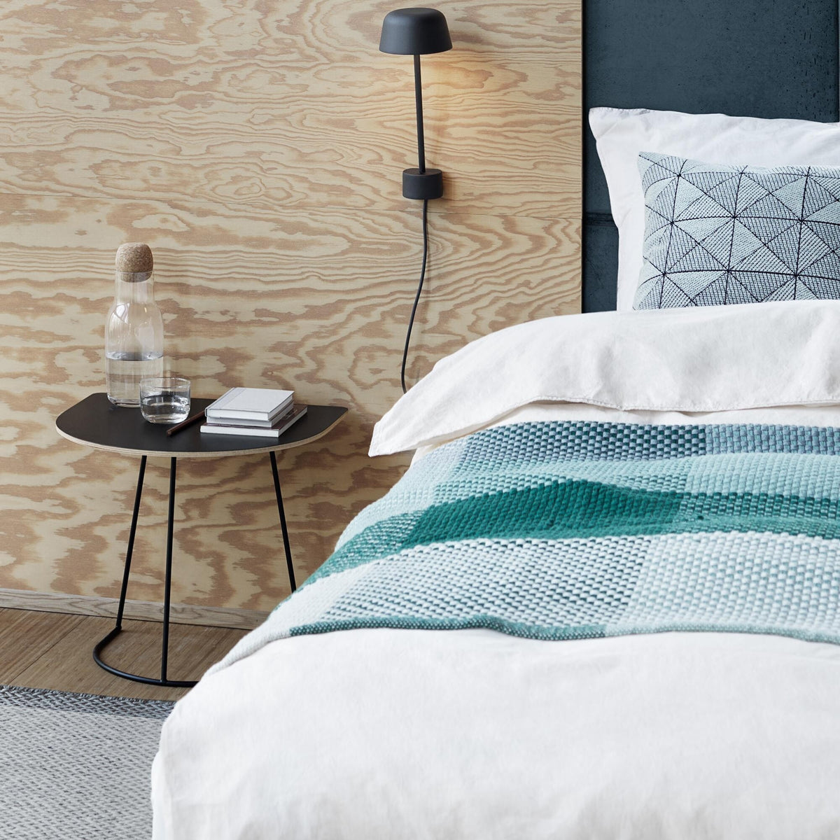 Muuto Airy Half Couchtisch