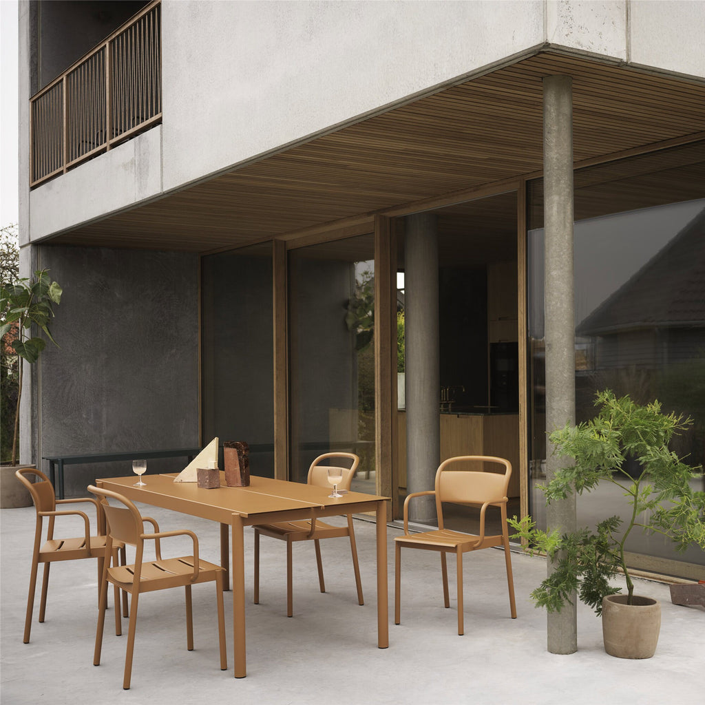 Muuto Linear Steel Gartenarmlehnstuhl