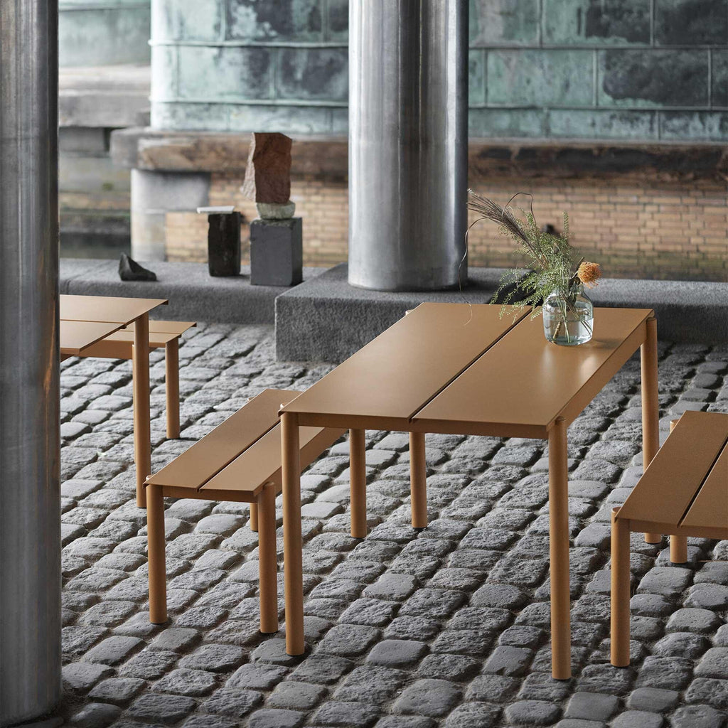 Muuto Linear Steel Gartentisch 140x75cm