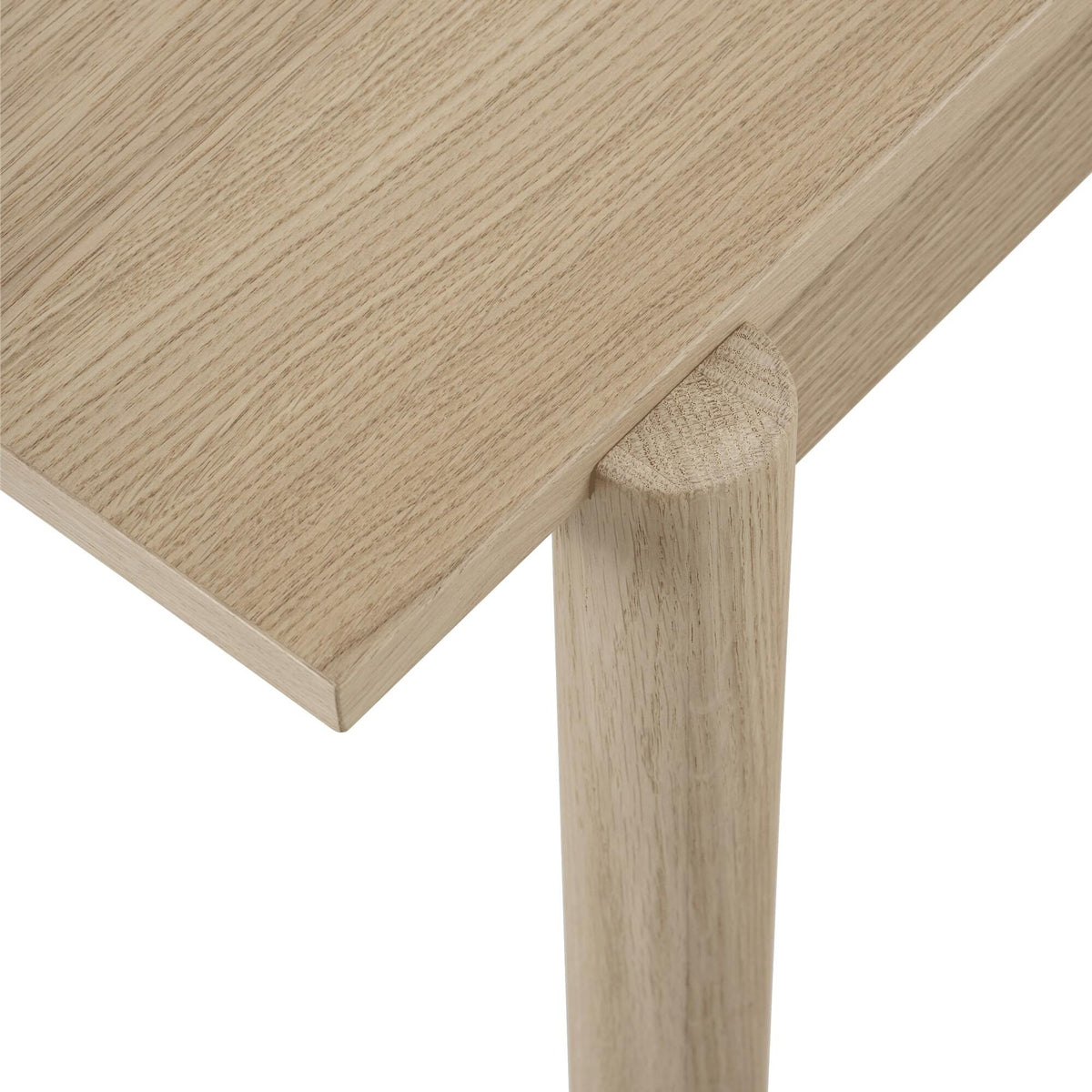 Muuto Linear Wood Esstisch 140x85cm