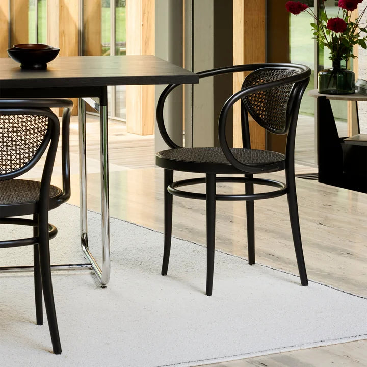 Thonet 210 R Armlehnstuhl