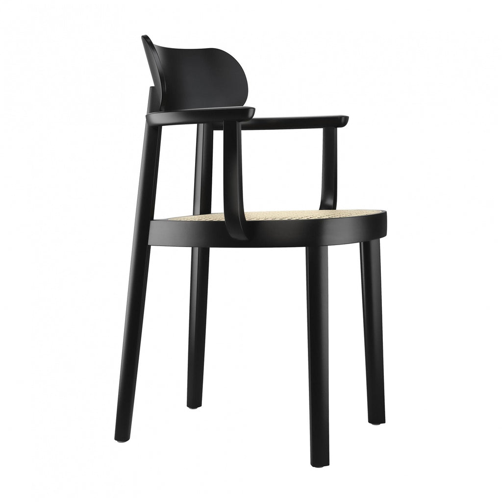 Thonet 118 F Armlehnstuhl mit Rohrgeflecht