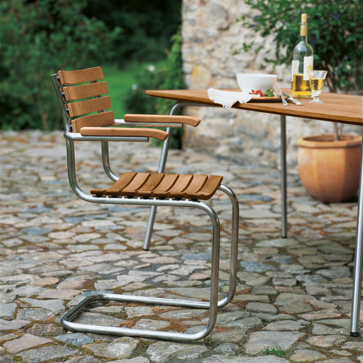 Thonet S 40 F Freischwinger Gartenarmlehnstuhl