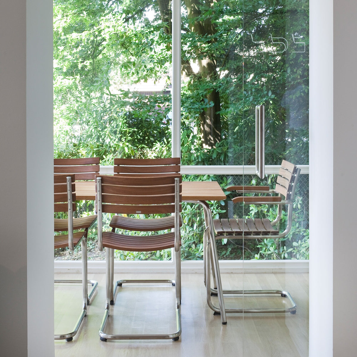 Thonet S 40 Freischwinger Gartenstuhl