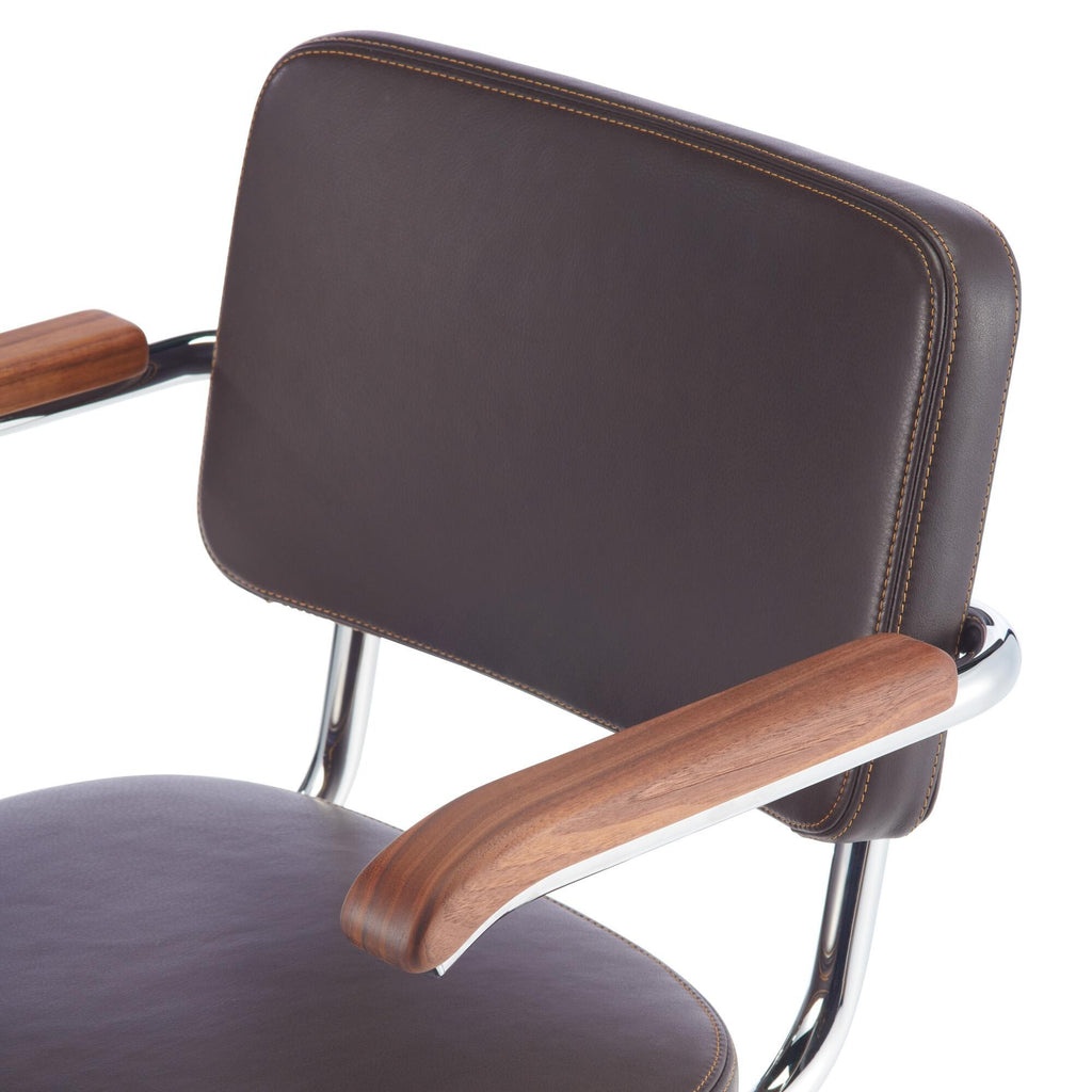 Thonet S 64 PV Pure Materials Freischwinger Armlehnstuhl Nussbaum