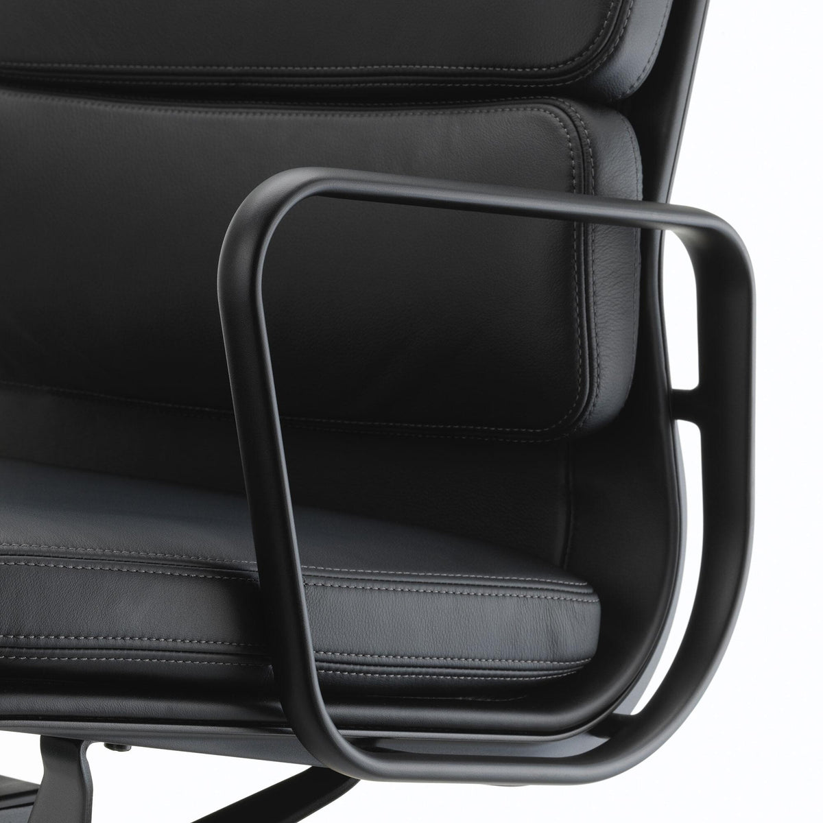 Vitra EA 217 Soft Pad Chair Gestell schwarz